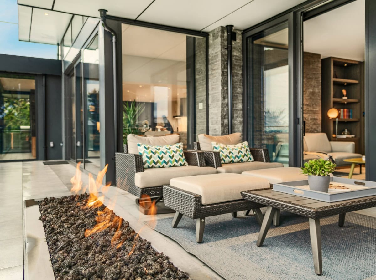 Seamless Living: Combining Functionality and Design